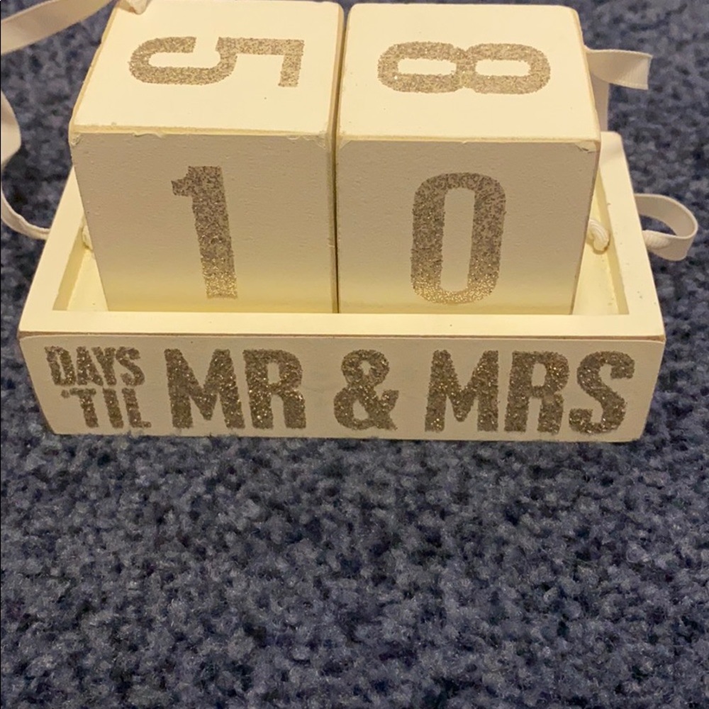Days til mr and mrs